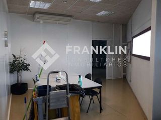 Nave industrial en alquiler en Parets del Vallès