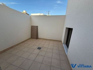 Piso en alquiler en Plaza de Toros - Santa Rita en Almería