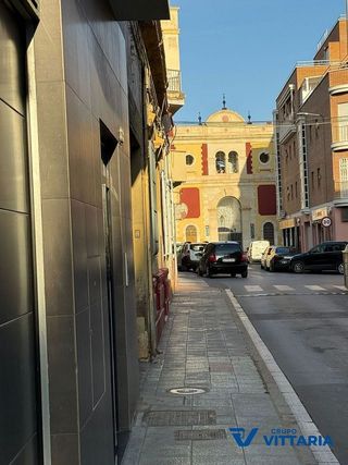 Piso en alquiler en Plaza de Toros - Santa Rita en Almería