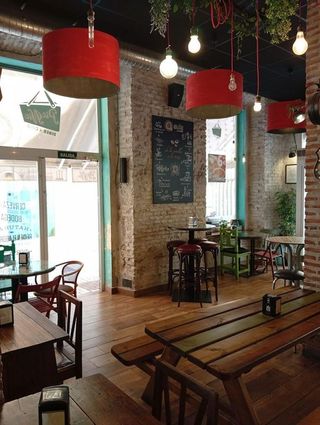 Local comercial en alquiler en Ensanche Centro - Puerto en Málaga