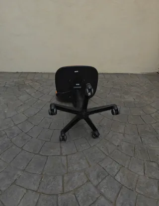 Silla de escritorio infantil naranja con ruedas