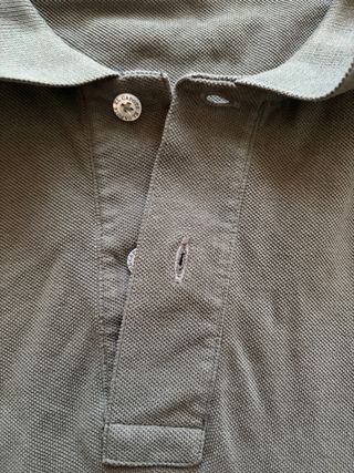 Polo verde oscuro, grisáceo manga larga