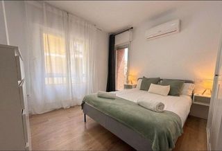 Piso en alquiler en Pajaritos - Plaza de Toros en Granada