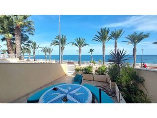 Chalet en alquiler en Torre de la Horadada en Pilar de la Horadada