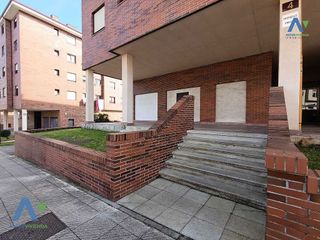 Local comercial en alquiler en Corredoria en Oviedo