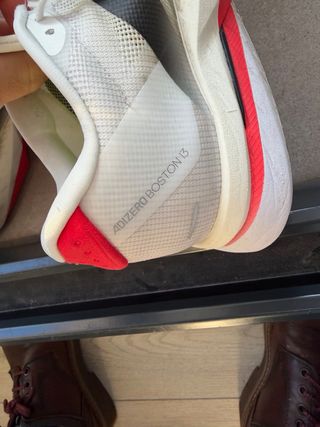 Zapatillas Adidas Running Blancas y Rojas