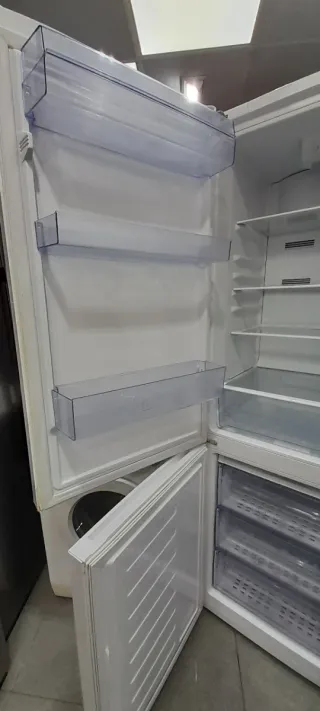 Pack Nevera Beko y Lavadora Bosch