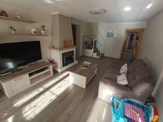 Casa adosada en venta en Hondón de los Frailes