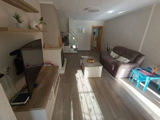 Casa adosada en venta en Hondón de los Frailes