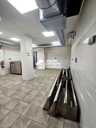 Local comercial en alquiler en Almenara en Madrid
