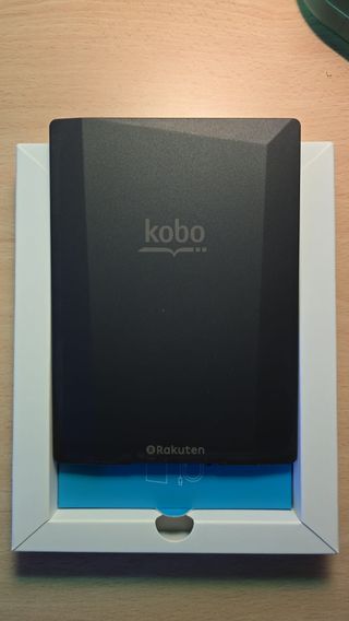 Kobo Aura H2O 4GB + Funda