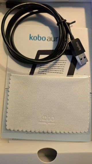 Kobo Aura H2O 4GB + Funda