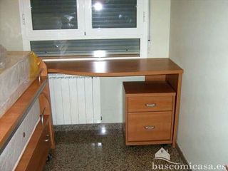 Piso en alquiler en Linares