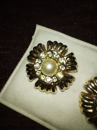 Orecchini clip vintage fiore perla