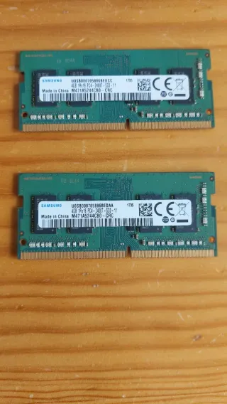 2x Samsung SODIMM 4GB DDR4 2400MHz