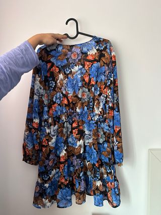 Vestido Zara floral manga larga