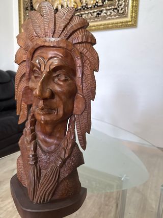 Busto Jefe Indio Tallado a Mano