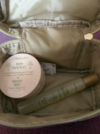 L'Erbolario Iris Bianco Mini Beauty-Case Petalo