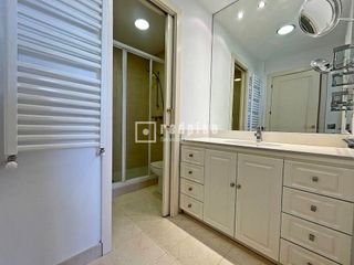 Piso en alquiler en Costillares en Madrid