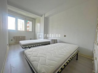 Piso en alquiler en Costillares en Madrid