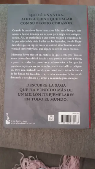 Una corte de rosas y espinas: Edición limitada ...
