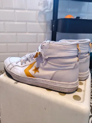 Zapatillas Converse Talla 44 Blancas y Amarillas