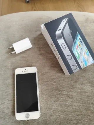 iPhone 5 Blanco y Plata