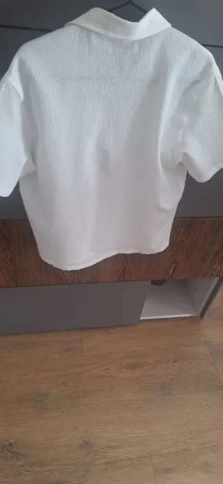 Camisa Bershka blanca hombre manga corta