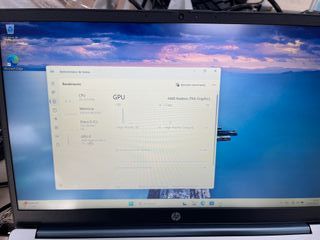 HP 17 Ryzen 7 7730U 16GB RAM SSD 17.3