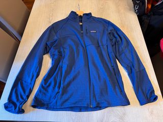 Pile NUOVO Patagonia R1 Fleece Taglia L