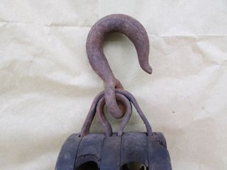 Roldana antigua de barco