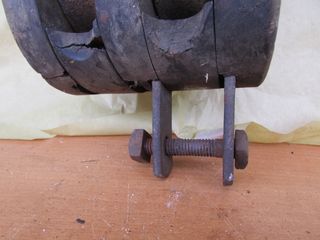 Roldana antigua de barco