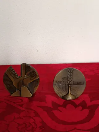 Medalhas antigas da Cerveja Unicer