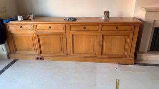 Cómoda de madera maciza para salón. 2 unidades