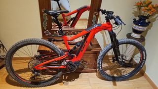 Bicicleta eléctrica montaña BH