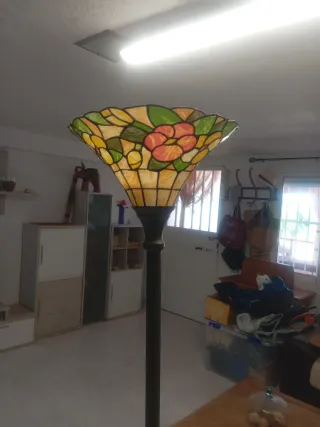 Lámpara de pie Tiffany
