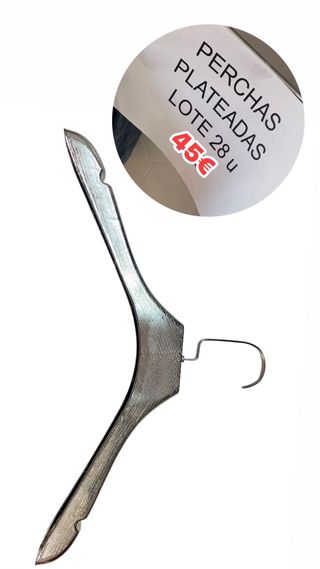 Lote 28 perchas plateadas 45€