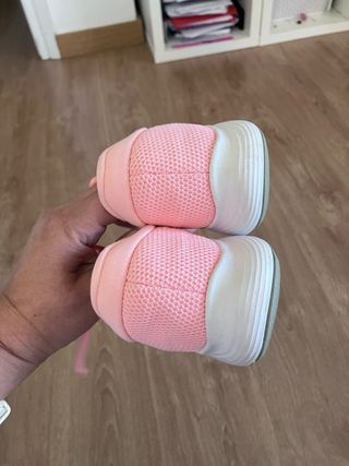 Deportivas Nike coral Talla 37.5