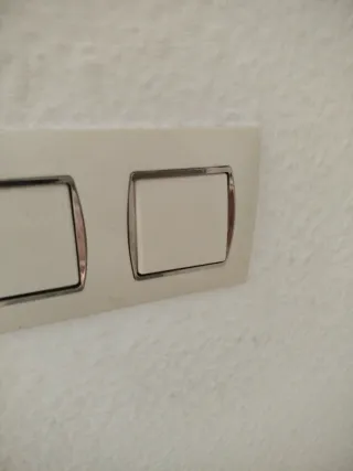 Embellecedores enchufe Simon lote