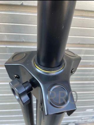 Trípode ajustable grande