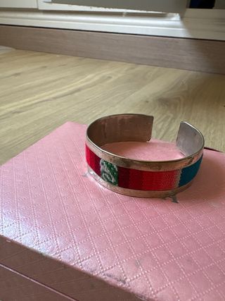 Pulseras diseño rojo y plateado