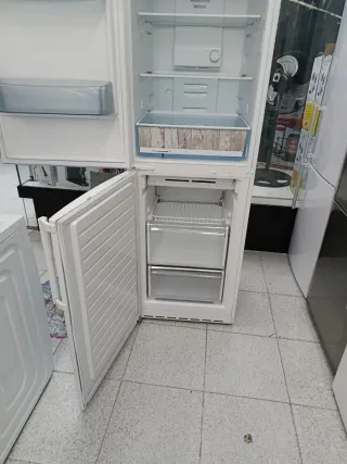 NEVERA BOSCH COMBI CON GARANTÍA