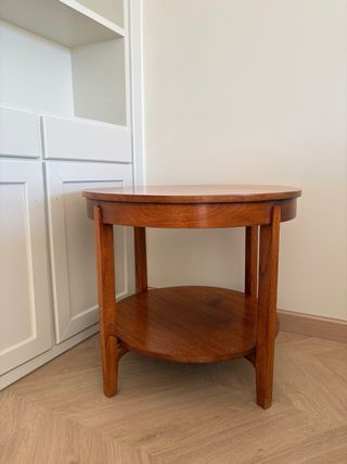 Mesa auxiliar redonda de madera