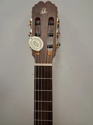 Guitarra Admira Triana Clásica