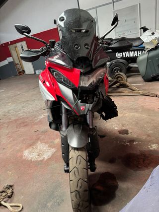 Ducati Multistrada V4S Full siniestro