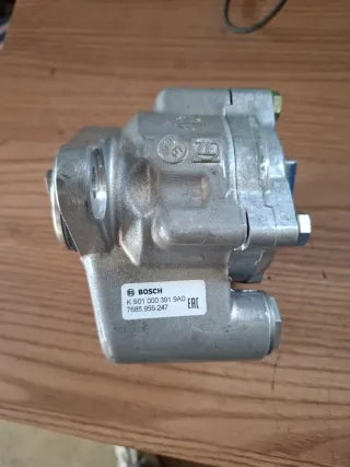 Bomba Dirección Bosch Unimog Axor