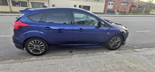 Ford Focus ST Line