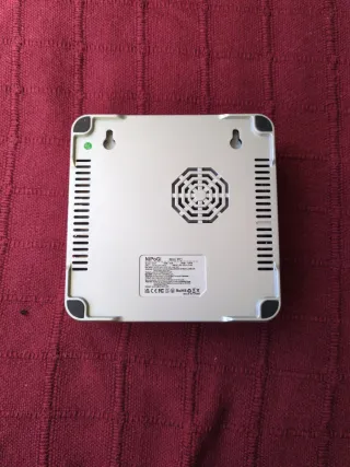 Mini PC NIPOGI Intel Celeron Blanco Dorado