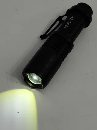 Linterna Táctica LED UltraFire XML-T6