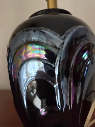 Lámpara de mesa de cristal negra